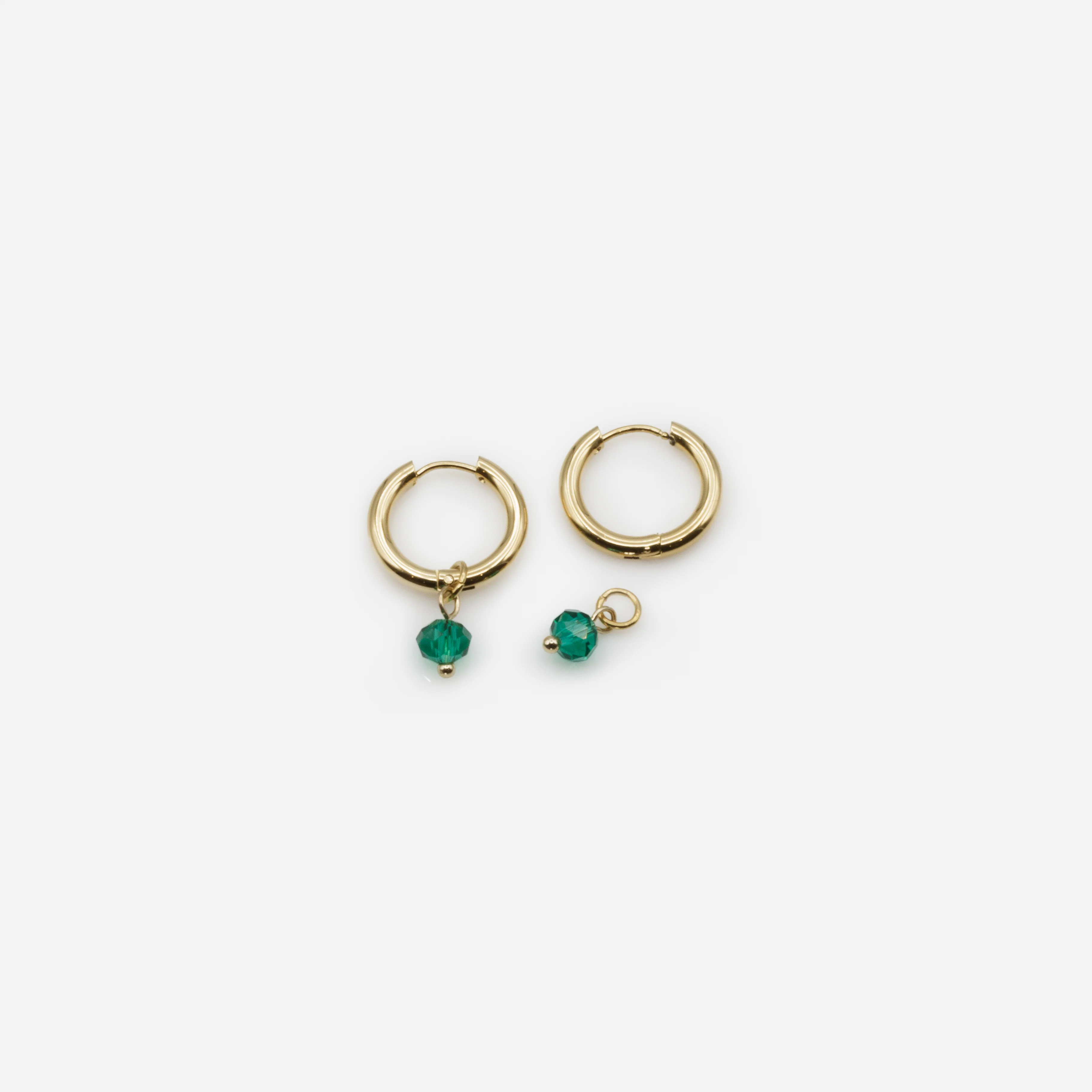 Ensemble collier et boucles d'oreilles anneaux dorés avec pierres vertes en acier inoxydable - Image 3